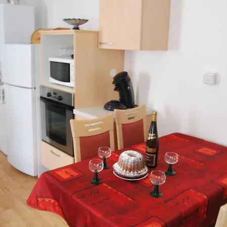 Du Sabotier Apartment